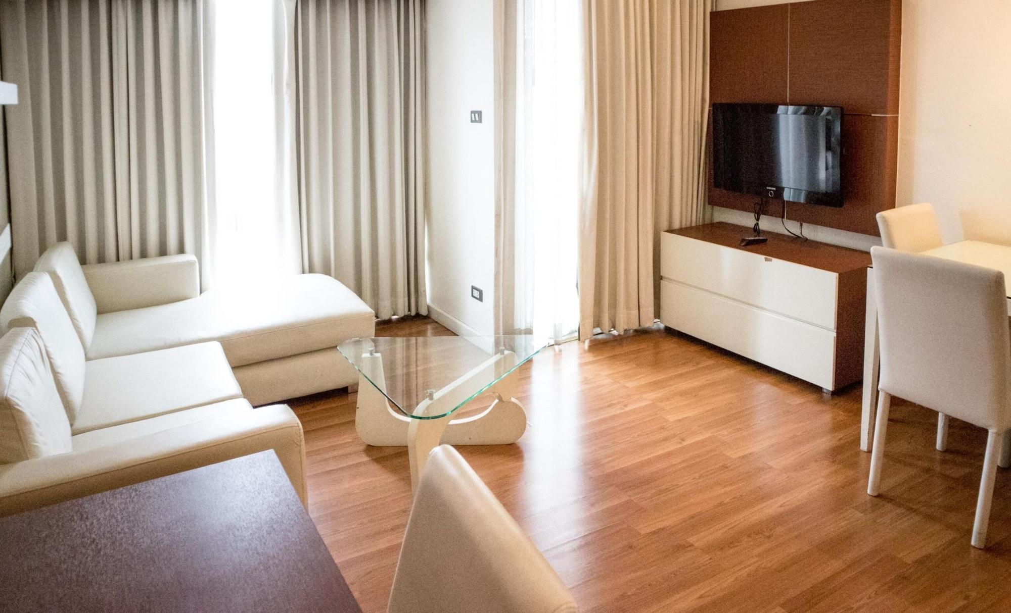 Sathorn Grace Serviced Residence Бангкок Экстерьер фото