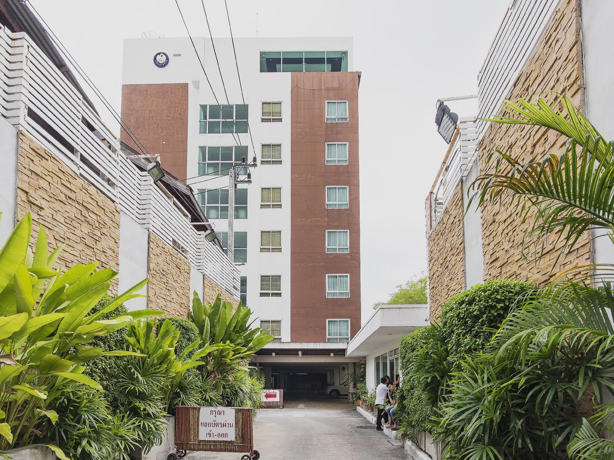 Sathorn Grace Serviced Residence Бангкок Экстерьер фото